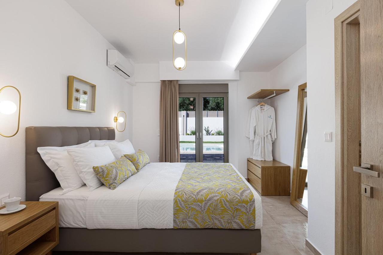 Koin Villa Sunset, With Heated Pool & Whirlpool, By Thinkvilla Perama  Exterior foto